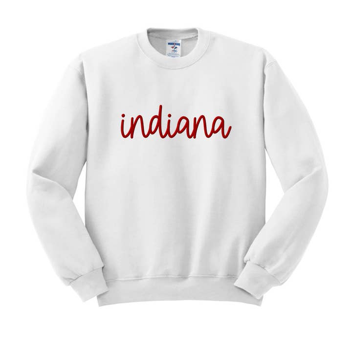 Script Indiana Geborduurde Sweater voor wholesale door Lucky Luna Apparel