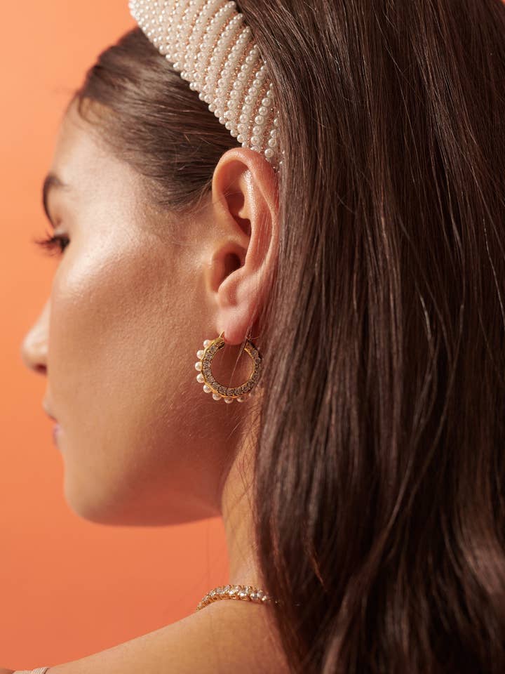 Pearl Stud 18K guldpläterade örhängen för wholesale av Angels Whisper Accessories