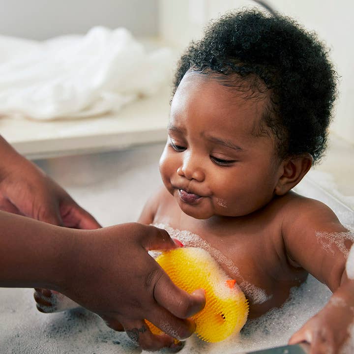 New People Company - Wholesale Bath Toy - Baby - Squigee / Duck / Yellow / Silicone Body Scrub Baby Bath Toy