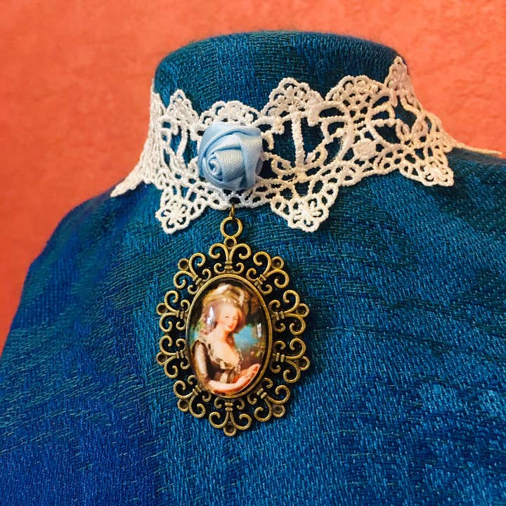 Elysium Pendants – Engroshandel Choker/colliers – Rokoko blondechoker fra 1700-tallet med dronning Marie-Antoinette