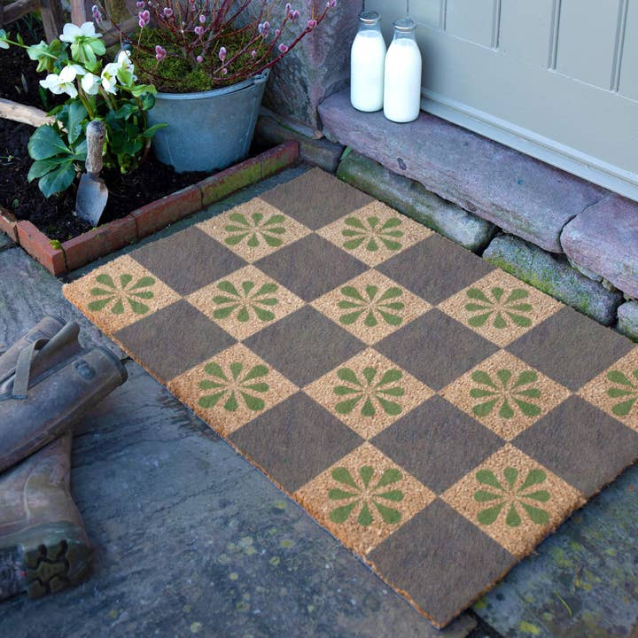 Blå Tjek & Kronblade Kokosmåtte (90 x 60 cm) for engroshandel hos Artsy Mats