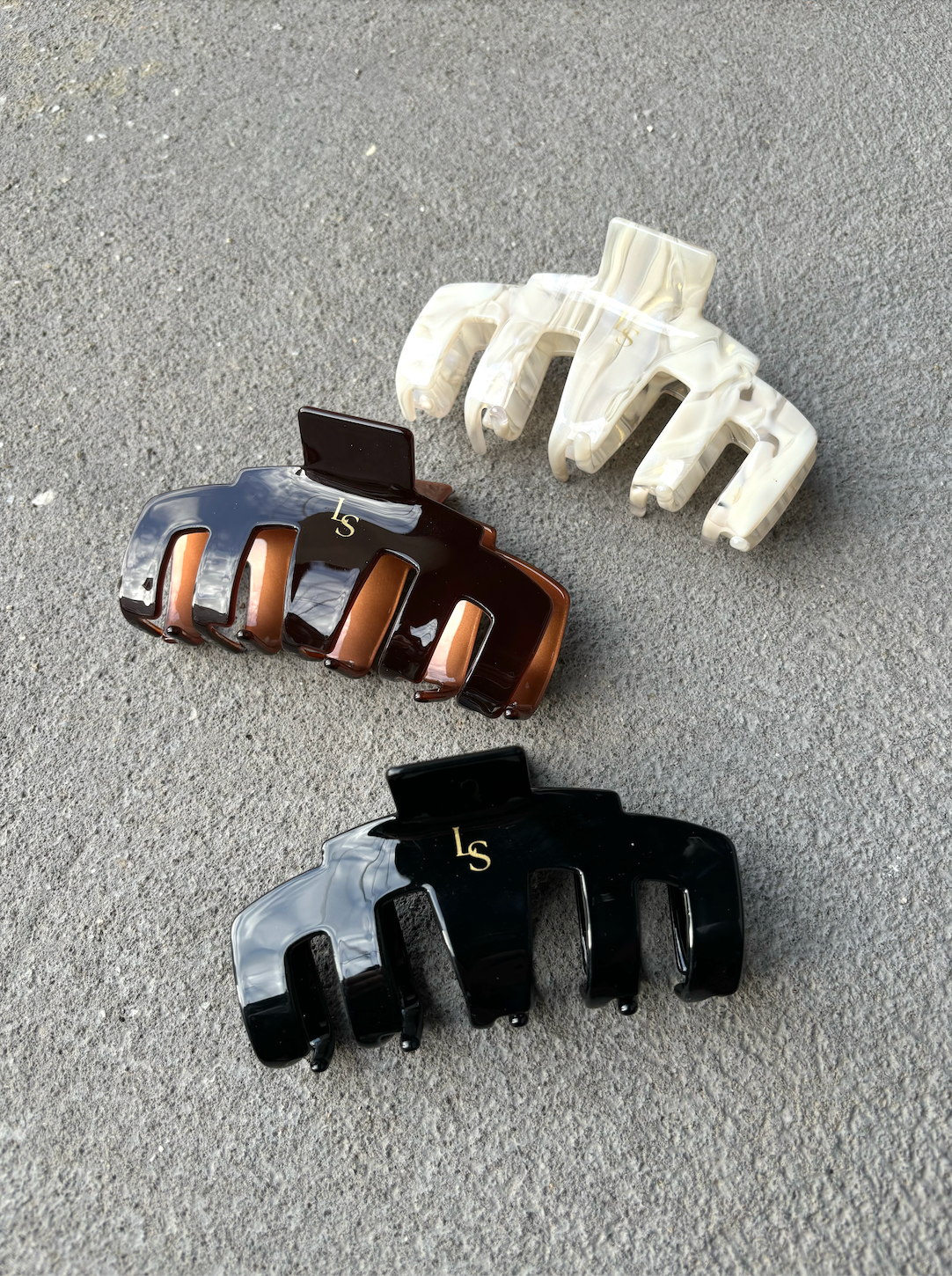 Angels Whisper Accessories - Wholesale Hair clip – Women’s - L&S Logo Hair Claw Clips (3col)6