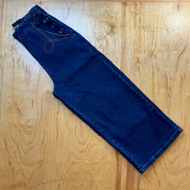 Astro Bettie - Wholesale Jeans - Women's - Midge Button Clam Diggers - Indigo3