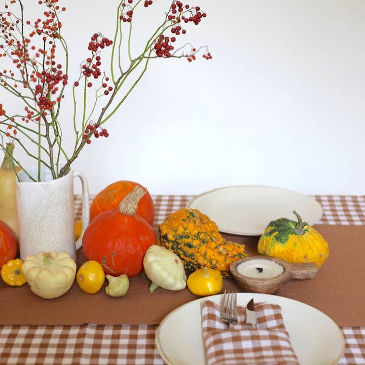 MagicLinen (We handle U.S. import procedures for you) - Wholesale Tablecloth - Linen tablecloth in Cinnamon gingham1