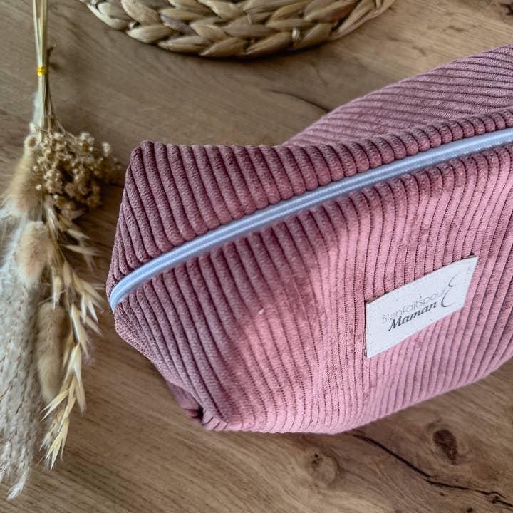 Toiletry bag for wholesale by Bienfaits pour Maman