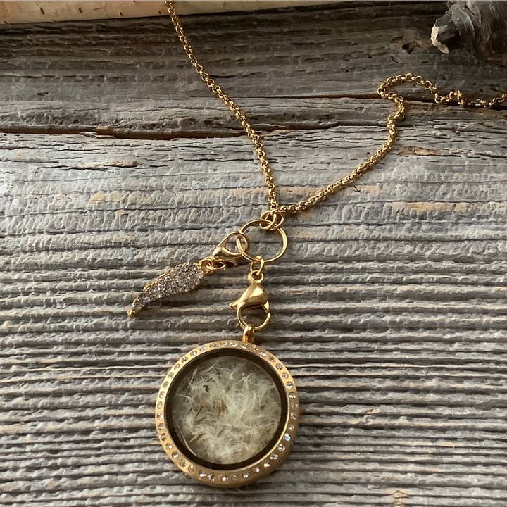 Halskæde, guldglas medaljon halskæde for engroshandel hos Beautiful Boundaries