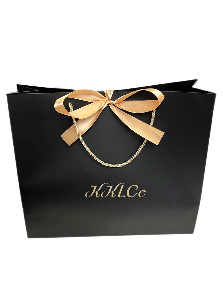 Black Big Gift Bags w Handles for Apparel, Gifts Retails for wholesale by ANYGIFTGOODPACKINGBOX