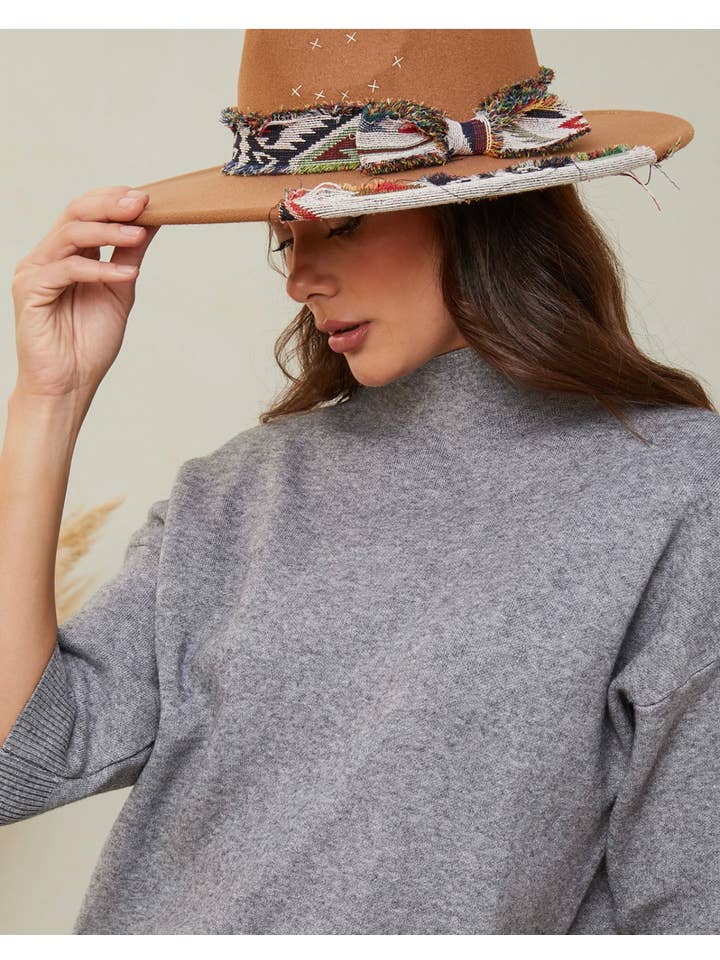 LÉA & LUC - Wholesale Knit Sweater - Women's - Knitted sweater REF. 71084