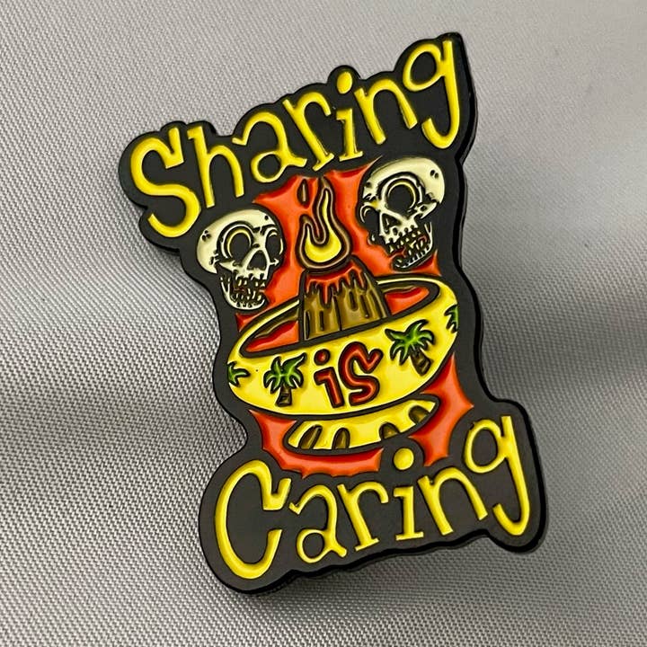 Broche émaillée SHARING IS CARING Tiki Volcano Bowl pour la vente par The Black Lagoon Room