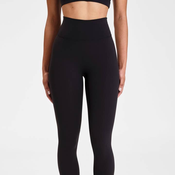 ALLFENIX CloudCore 7/8 Legging and other Purchase Wholesale activewear leggings. Free Returns & Net 60 Terms on Faire trending on Faire.