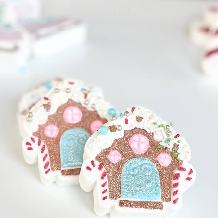 The Burlap Barn Company - Wholesale Bath Bomb/Fizz - Gingerbread House Bath Bomb