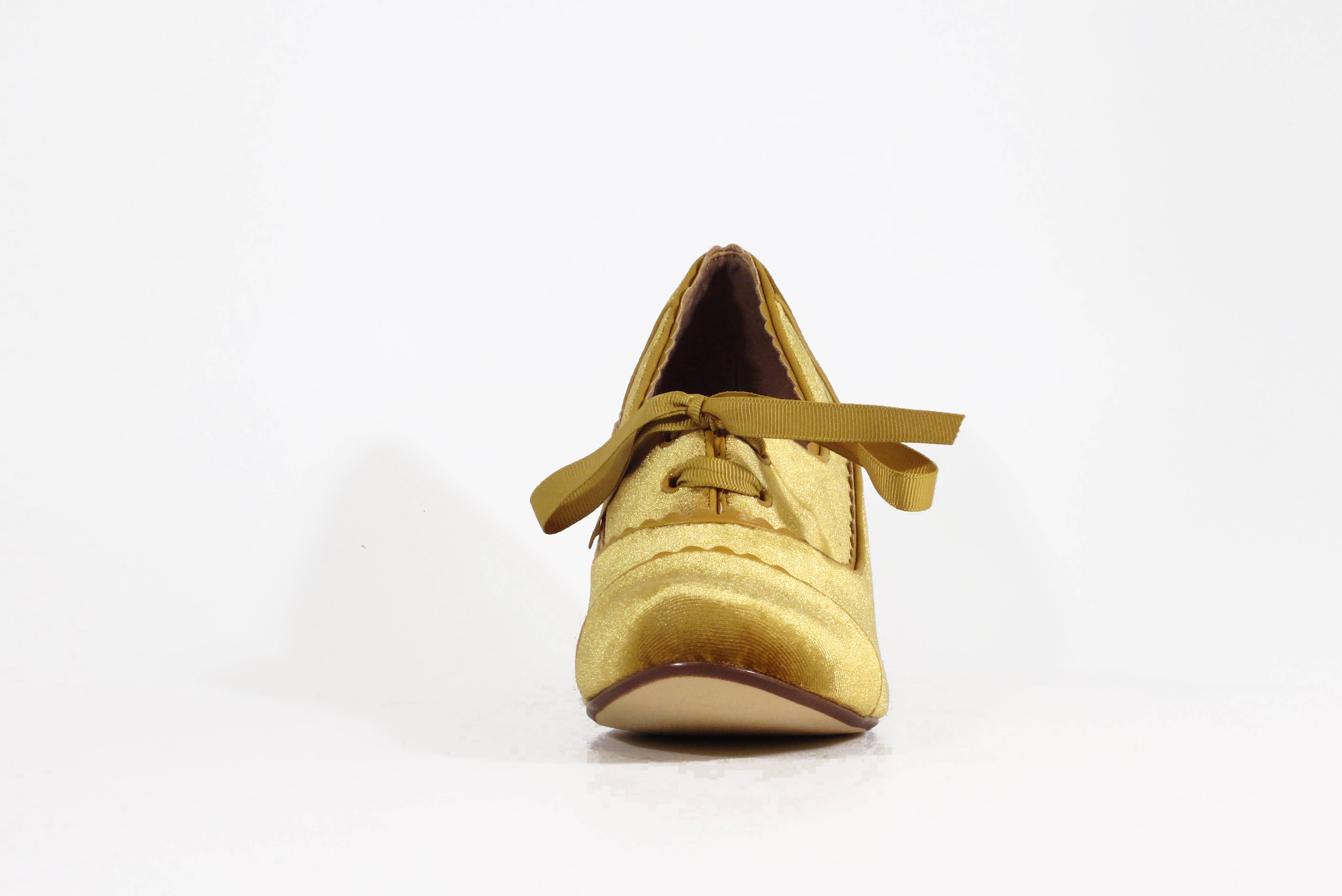 Chelsea Crew – Großhandel Schuhe mit niedrigen Absätzen – Damen – Madison Velvet Retro-Schuhe für den Urlaub4