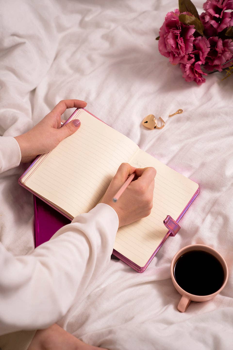 Victoria's Journals - Wholesale Notebook - Heart Lock Notebook with Key for Girls (Sherwood Green)2