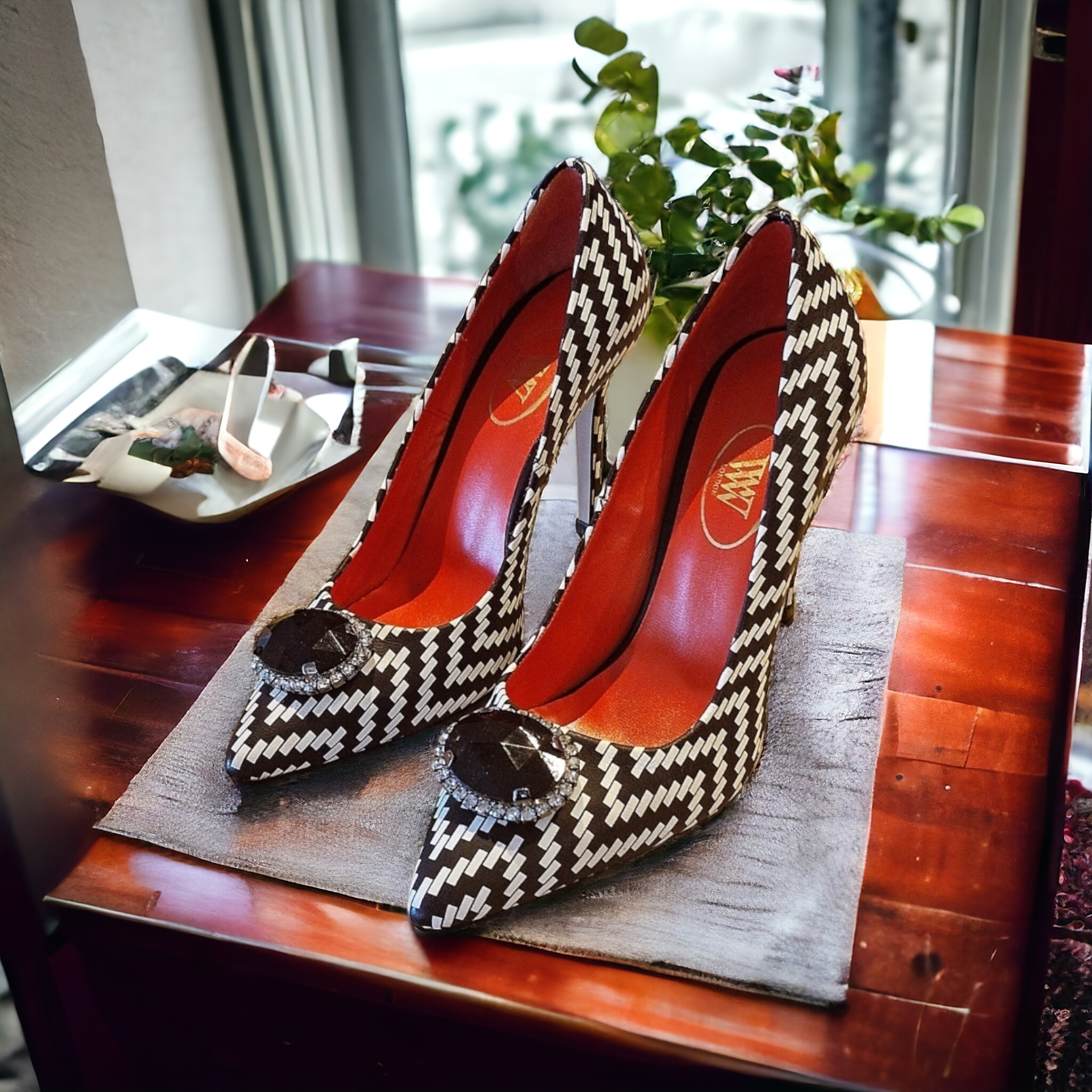 WOLF&ST.OZZY – wholesale High heels – Women’s – WOLF & ST.OZZY CALFSKIN PUMPS WITH Zebra Print3