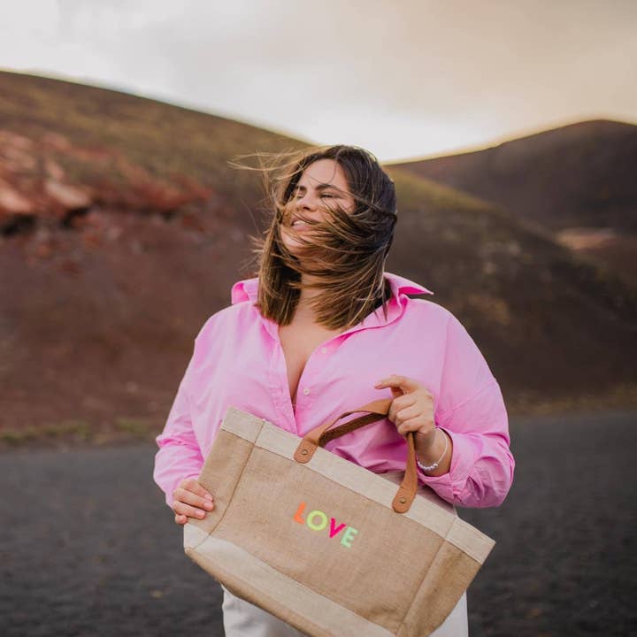 LIEBE KLEINE JUTEBEUTEL für den Großhandel von The Atypical Project