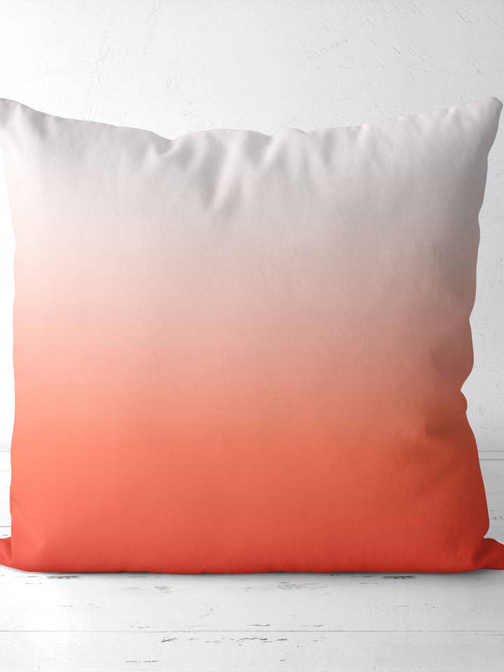 Hellrotes Ombre Wurfkissen für den Großhandel von Latte Design