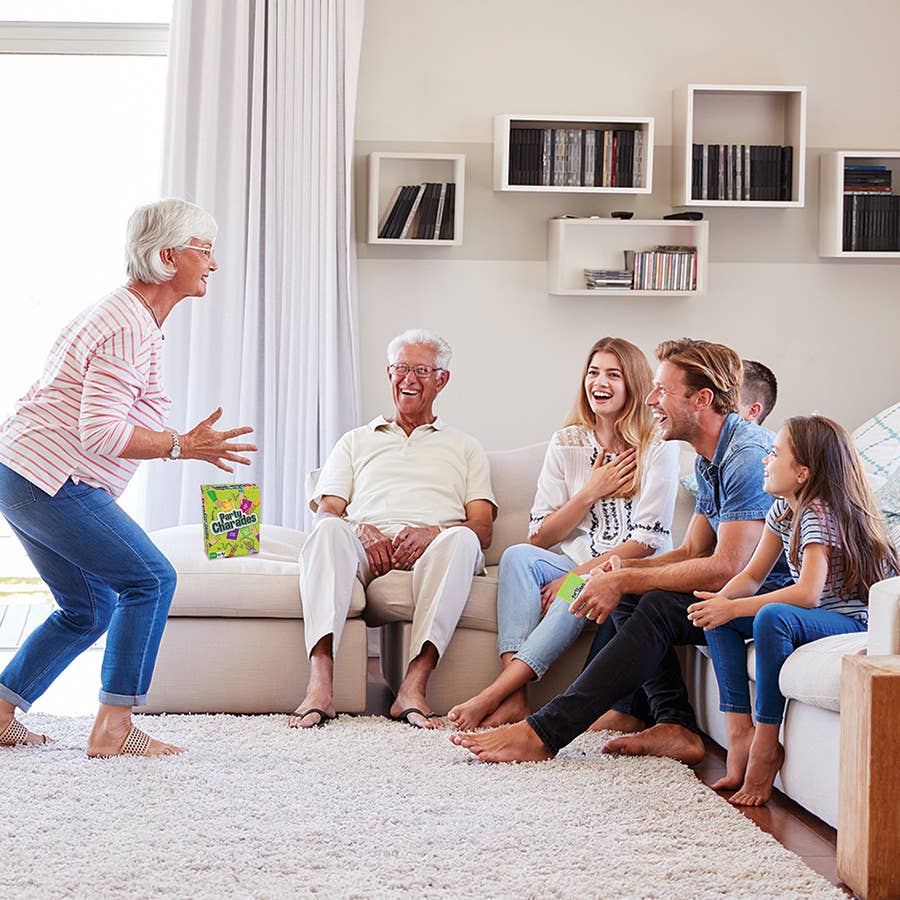 Outset Games and Cobble Hill Puzzles - Vente Jeux de cartes - Jeu de charades de fête3