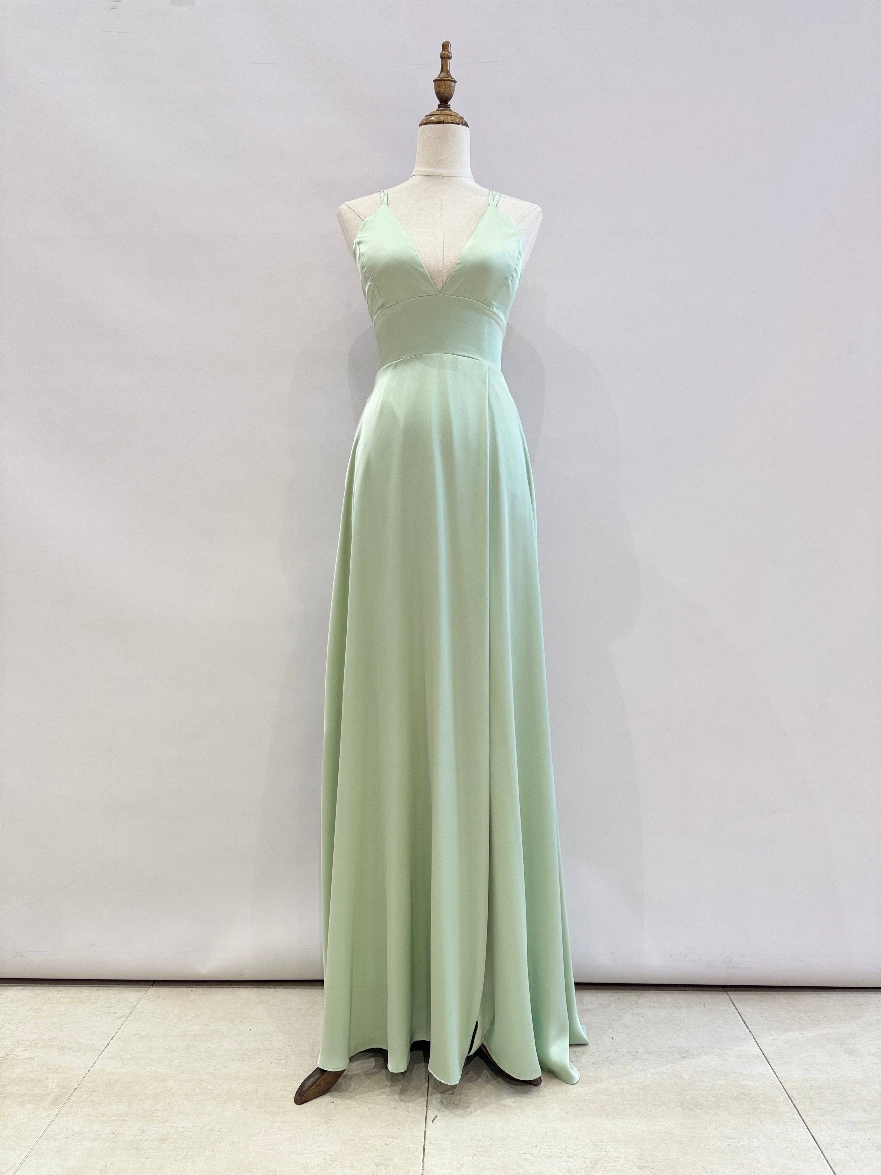 Invitadissimas – wholesale Gown – Women's – Satin dress 2238922