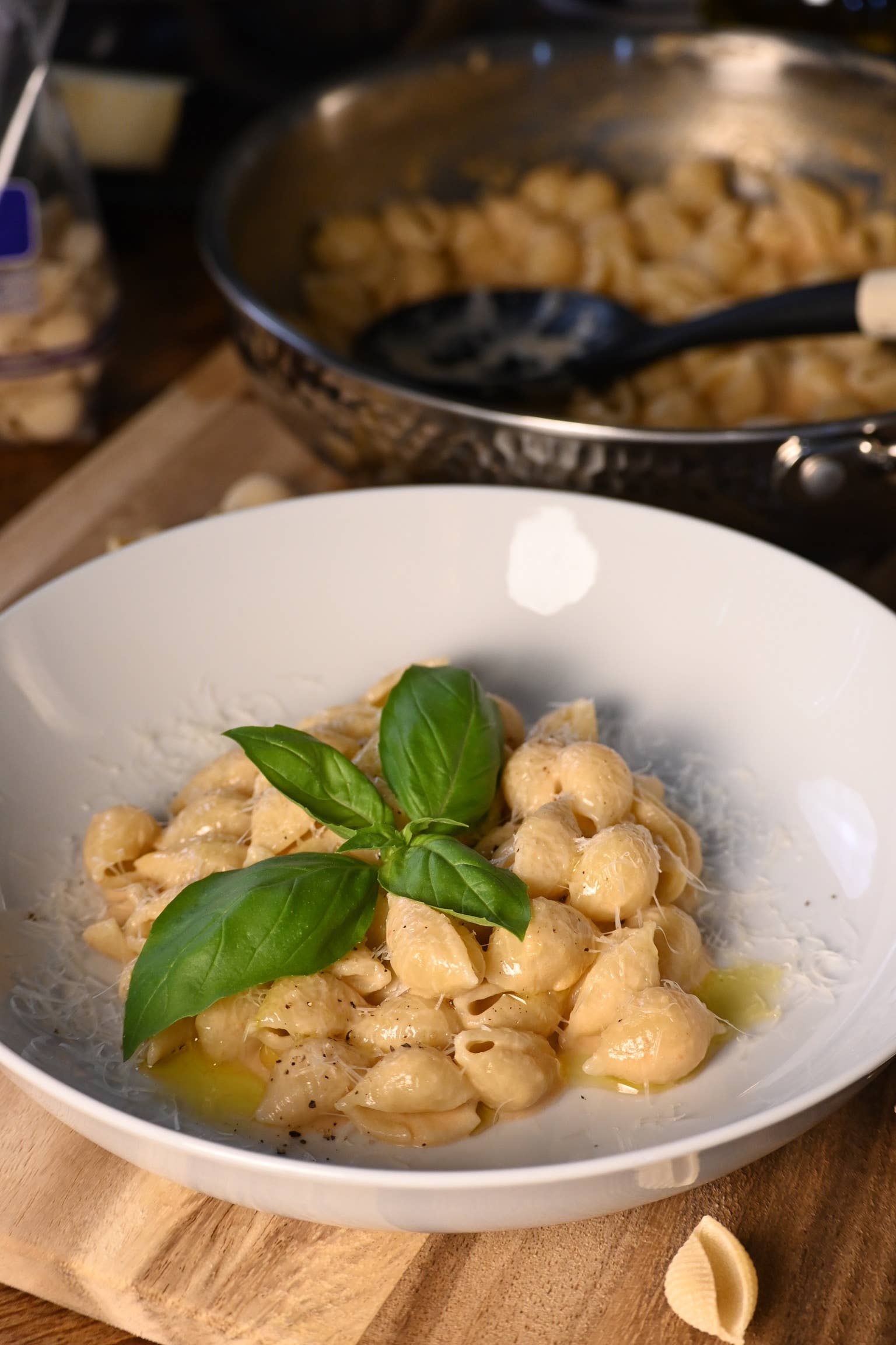 Eduardo's Pasta - Wholesale Pasta - Conchiglie - Artisanal Egg Pasta (12oz)3