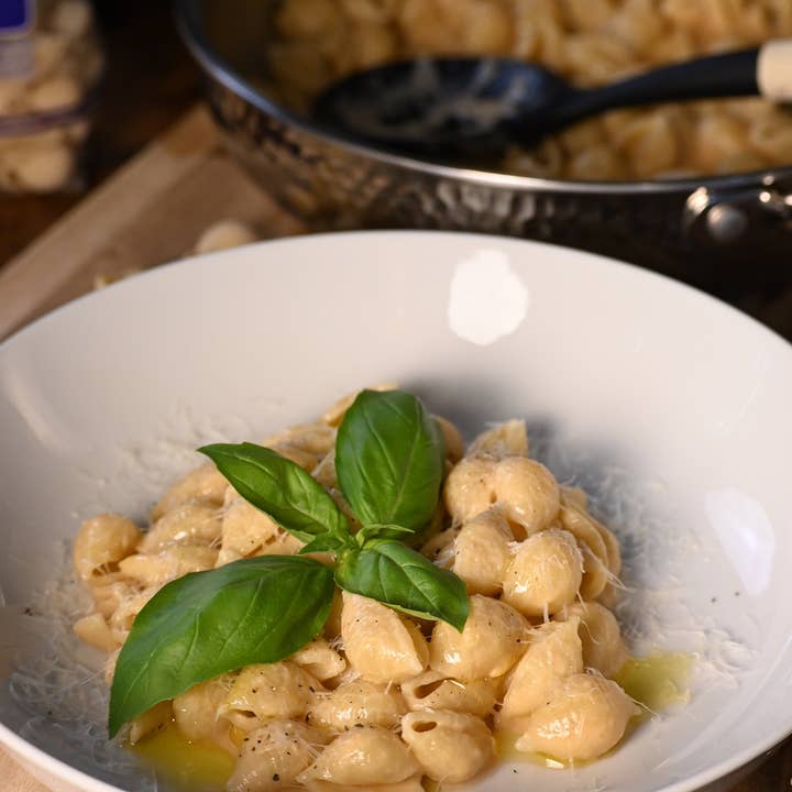 Eduardo's Pasta - Wholesale Pasta - Conchiglie - Artisanal Egg Pasta (12oz)3