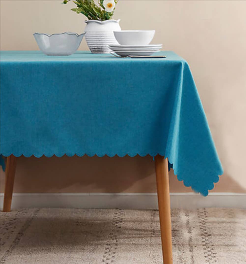 Fennco Styles - Wholesale Tablecloth - Scalloped Trim Wrinkle-Free Heat-Resistant Tablecloth10