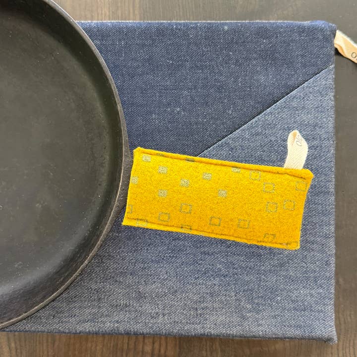 olgajoan - Wholesale Oven Mitt/Pot Holder - Pan Handle Cover/Metallic Olive Snippets on Citron Wool Felt