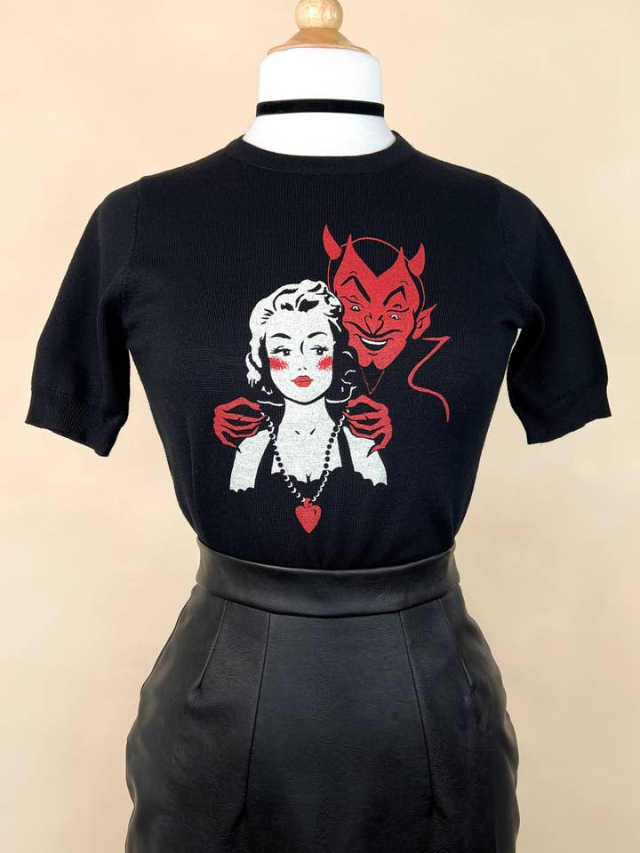 Deal with the Devil kortärmad tröja i svart för wholesale av Mischief Made