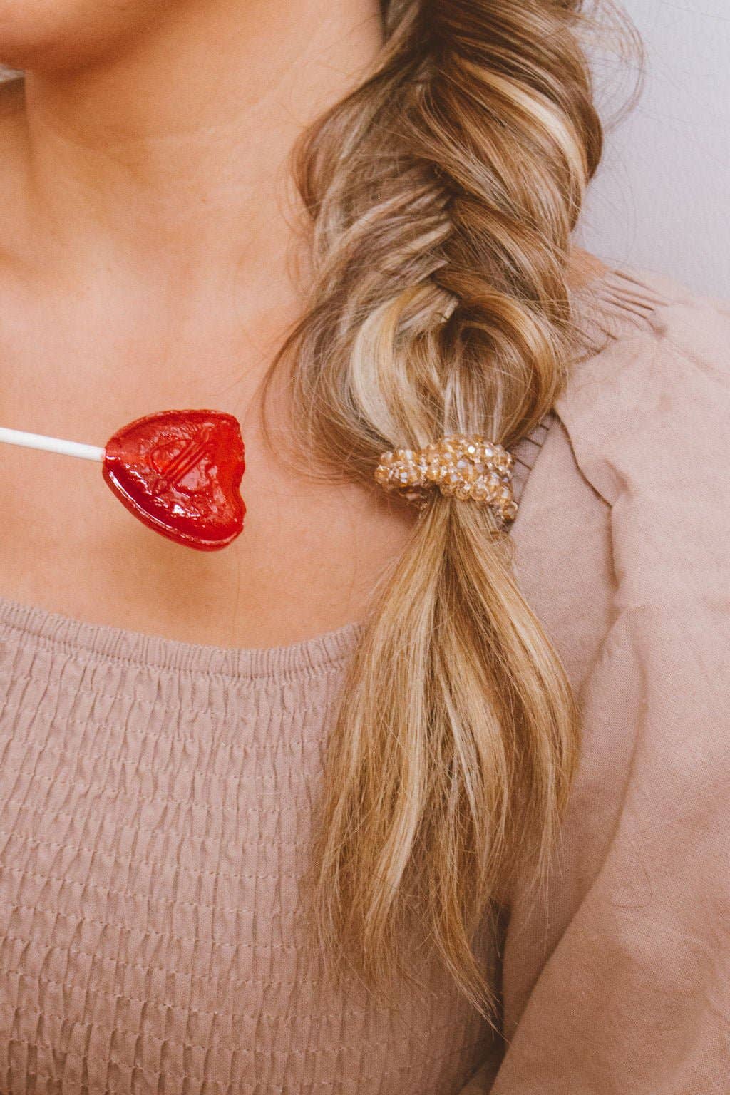 Shop Andi - Wholesale Hair Tie - Tiny Jewel Ponytail2