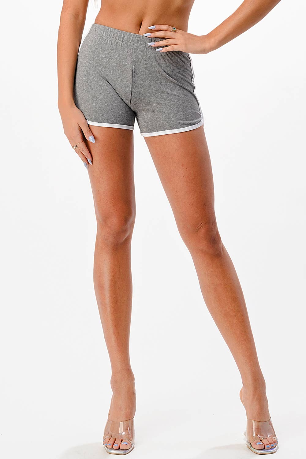 Lime All the Time – wholesale Shorts – Dam – Enfärgad Shorts med Vit In-Seam Piping1