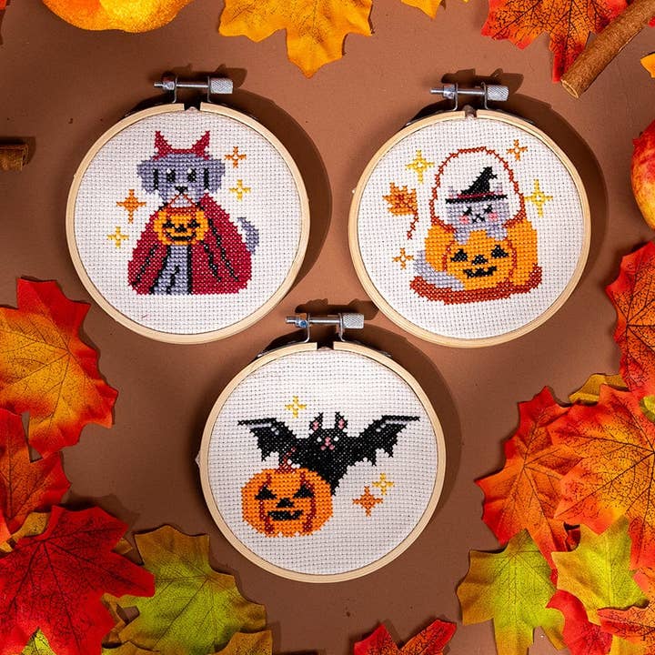 Craft Club - Wholesale Embroidery/cross-stitch supplies - TRICK OR TREAT MINIS - Cross Stitch Kit0