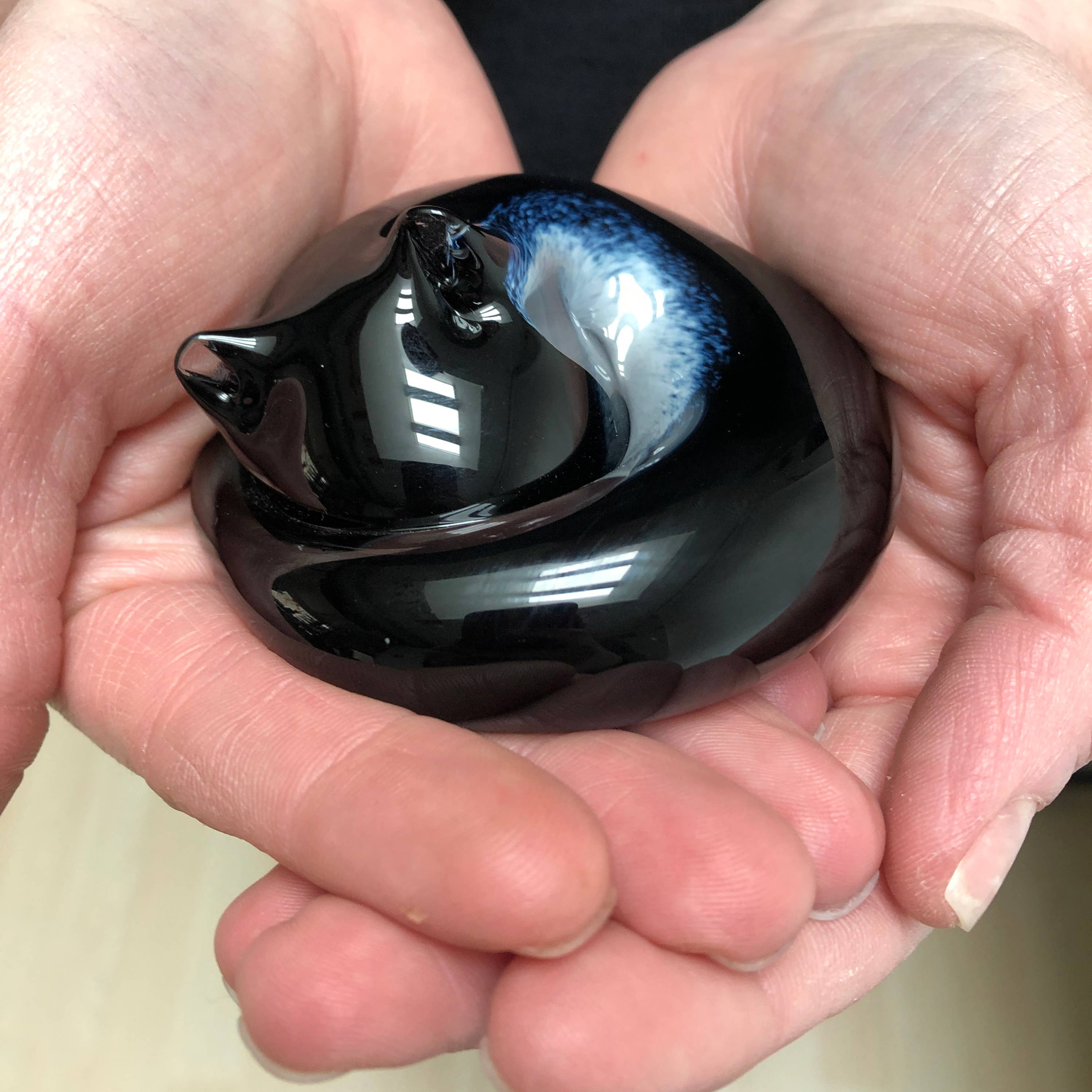 epiphany studios - Wholesale Decorative Figurine - Sleeping Kitty - Tuxedo5