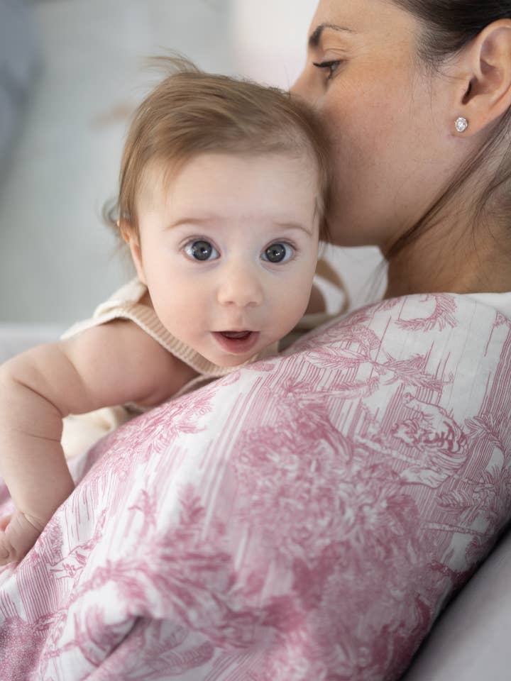 Little Threads - Wholesale Bedding Blanket - Kids & Baby - Pink Jungle Toile Muslin Blanket2