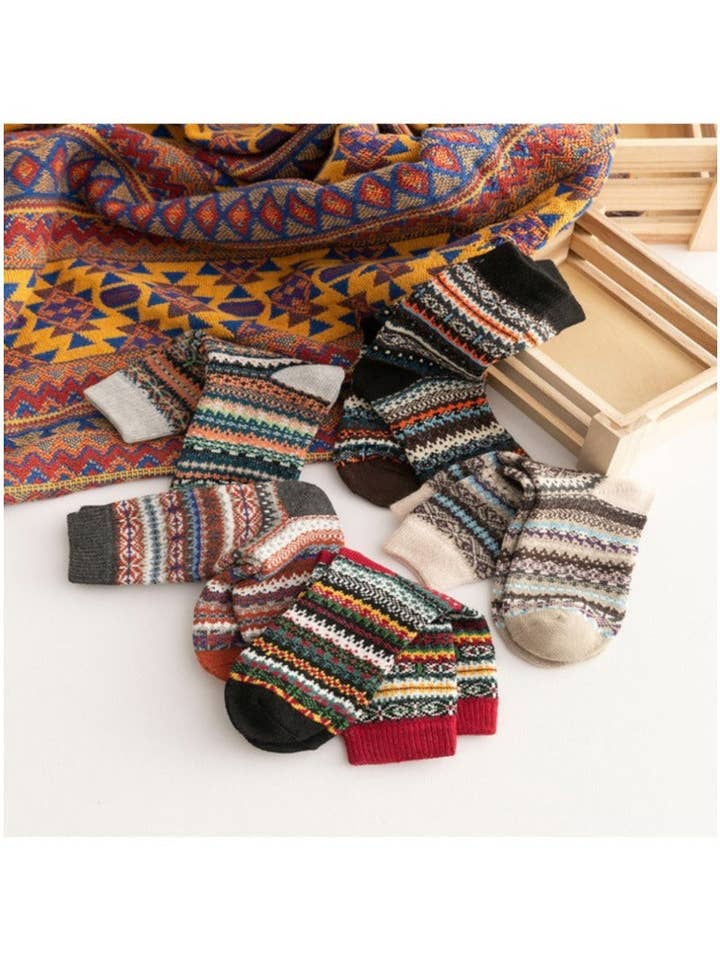 Funkyrel® Atzbranding Limited - Venta al por mayor Calcetines - Mujer - Rufia - Calcetines de invierno de punto a media pierna con estilo británico3