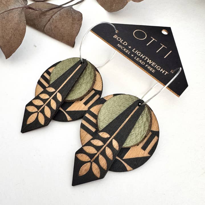 Cuir architectural + Bouleau : Édition limitée Printemps MENTHE + MARRON pour la vente par OTTI