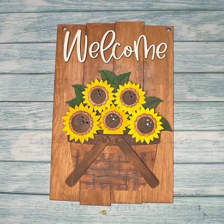 Bloemenmand Welkom Deurbord met Zonnebloem Inzetstuk voor wholesale door Creations With A Cause