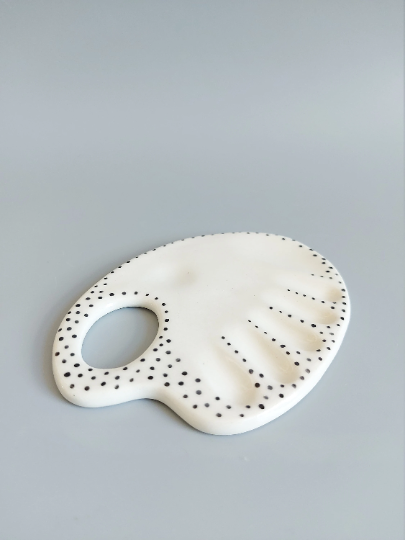 Muddy Ceramic Limited - Wholesale Palette/Mixing Tray - Ceramic palette, Ceramic Artists Palette, Watercolor palette1