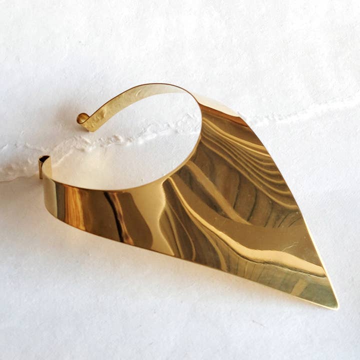 Bisjoux - Vente Collier ras-de-cou - Collier plastron moderne triangulaire en laiton9