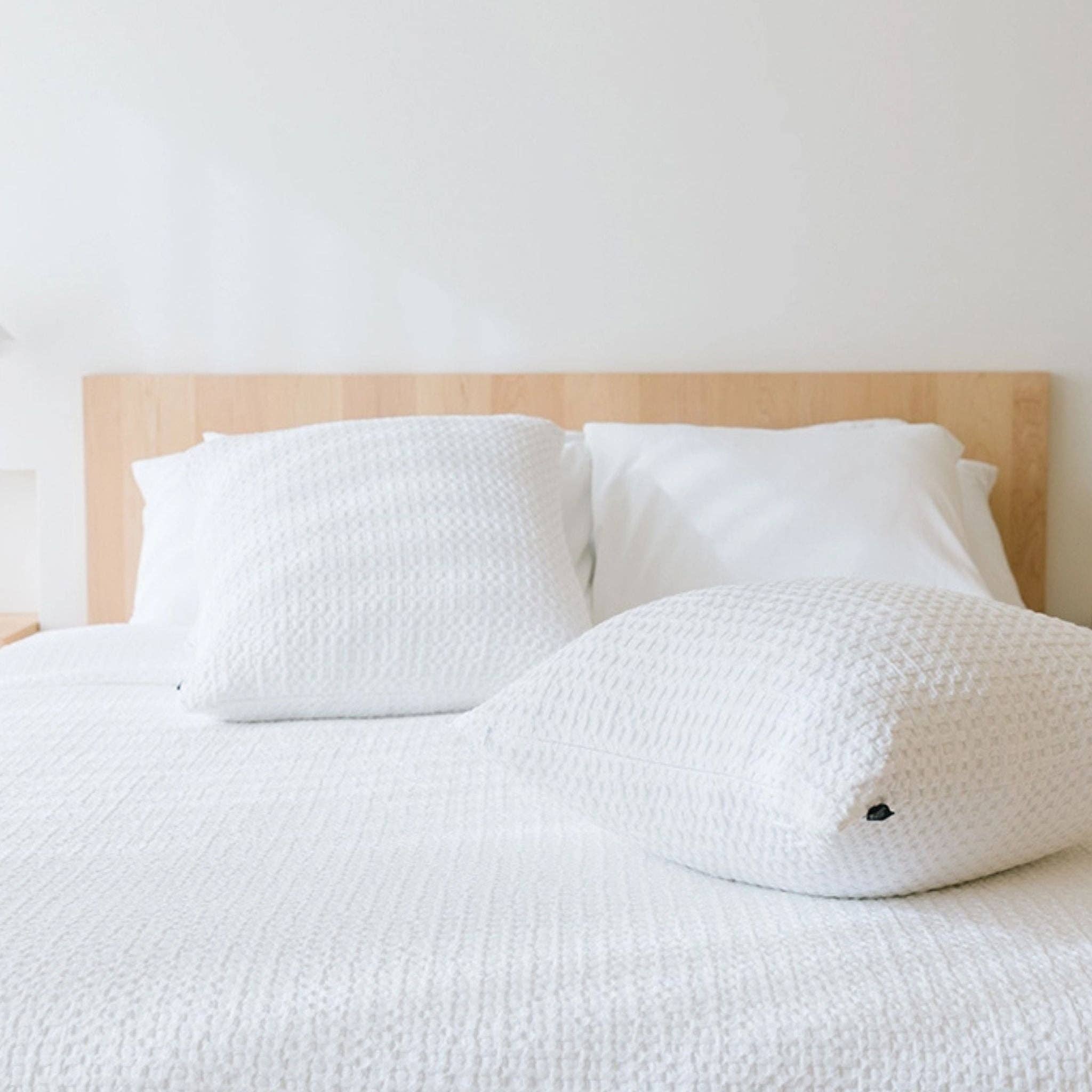 Torres Novas - Wholesale Bedding Blanket - White Santa Luzia Waffle Bedspreads5