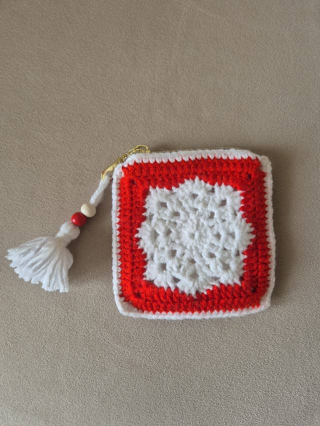Portemonnaie Flocon de neige pour la vente par Zehra - L'Art du crochet
