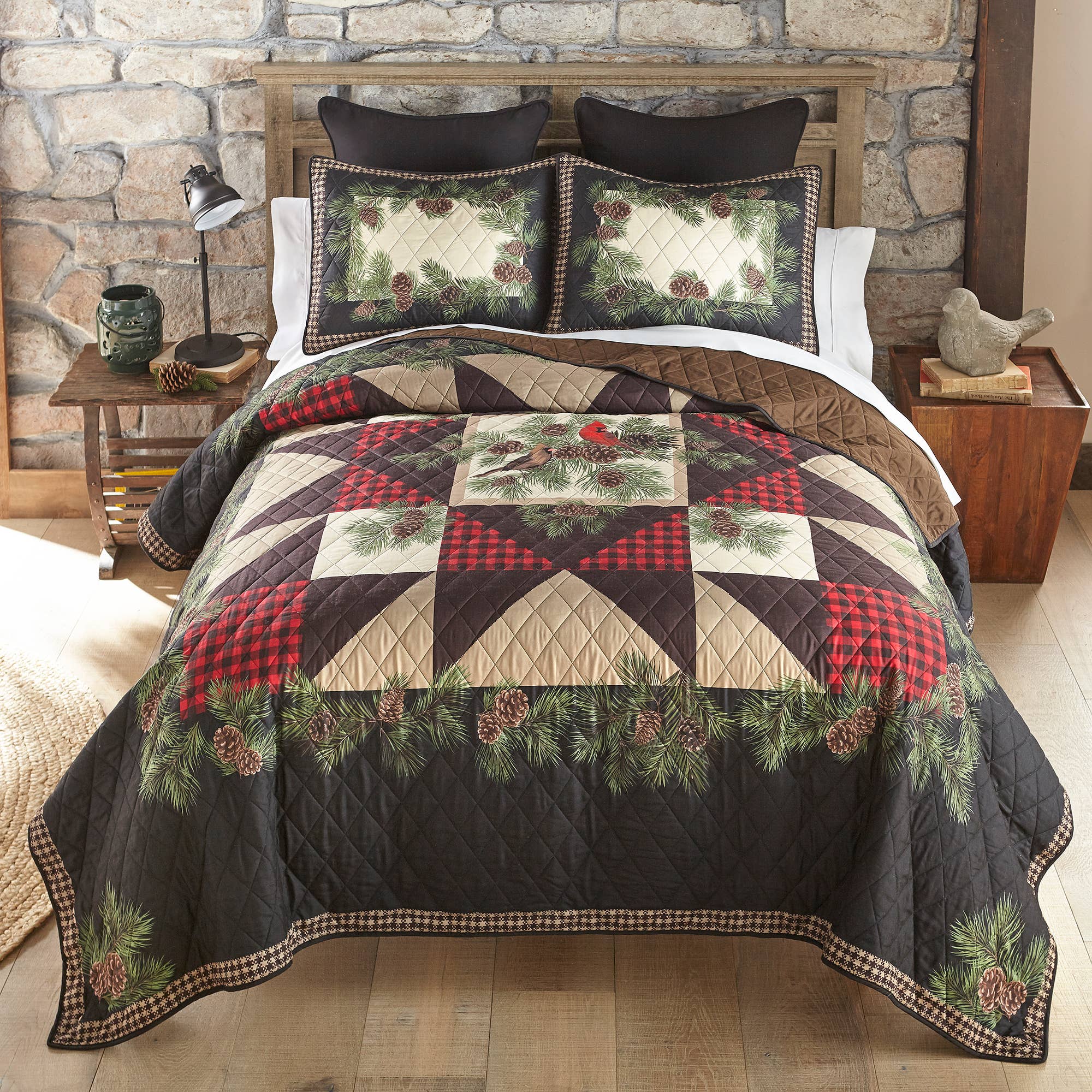 Donna Sharp - Wholesale Bedding Set - Cardinal Pine Polyester Quilt Collection1