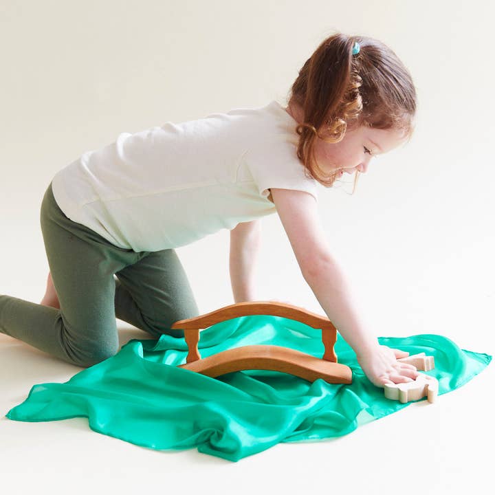 Sarah’s Silks - Wholesale Toy Set - Kids - Mini Solid Color Playsilks5