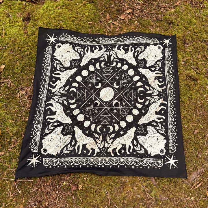 Myth and Milagro - Wholesale Bandana - Unisex - Wolf Cotton Bandana