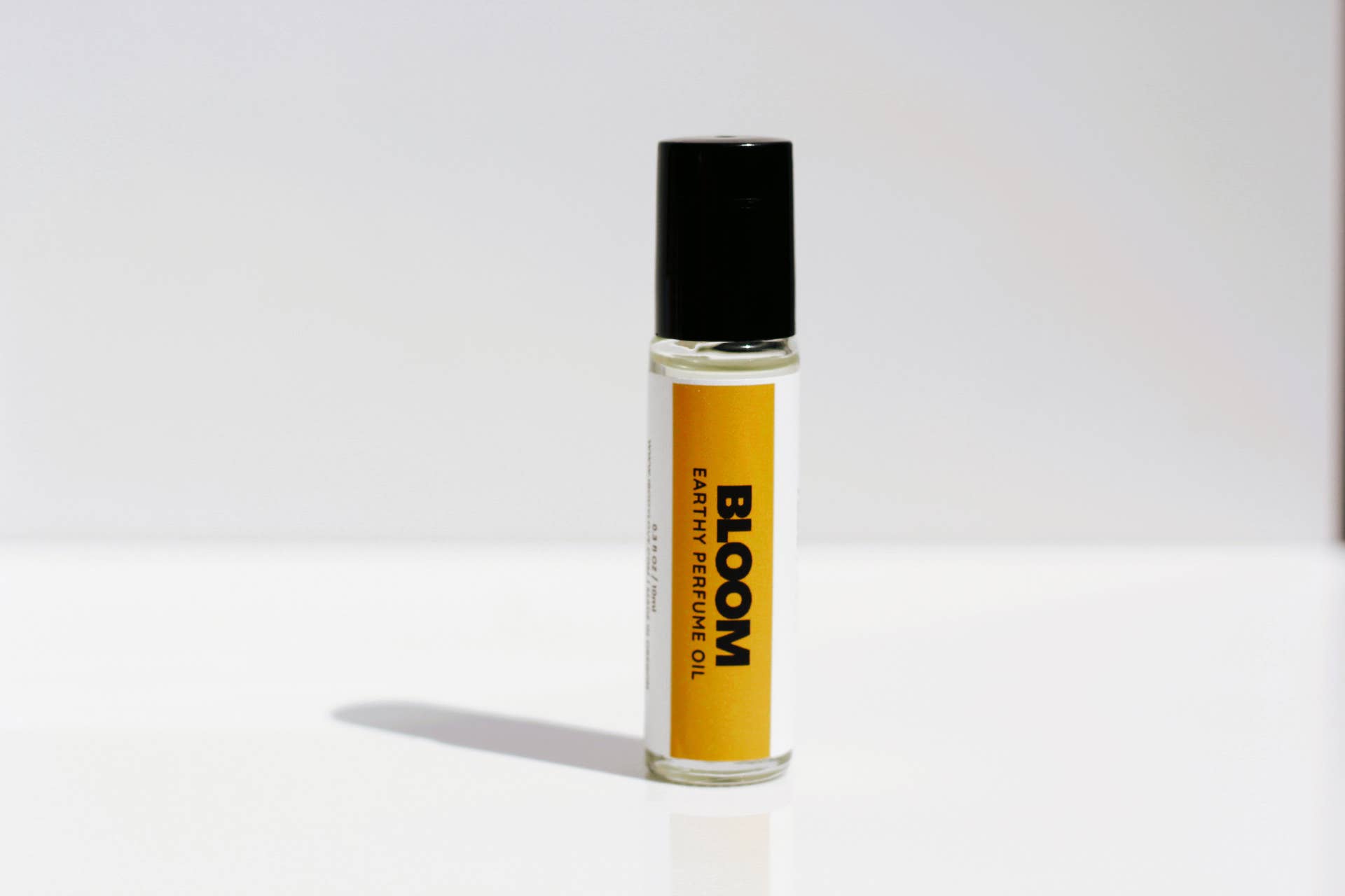 I BODY LOVE - Wholesale Roll-On Fragrance - Bloom | Citrus Jasmine Musk Roll-On Perfume Oil Handcrafted2
