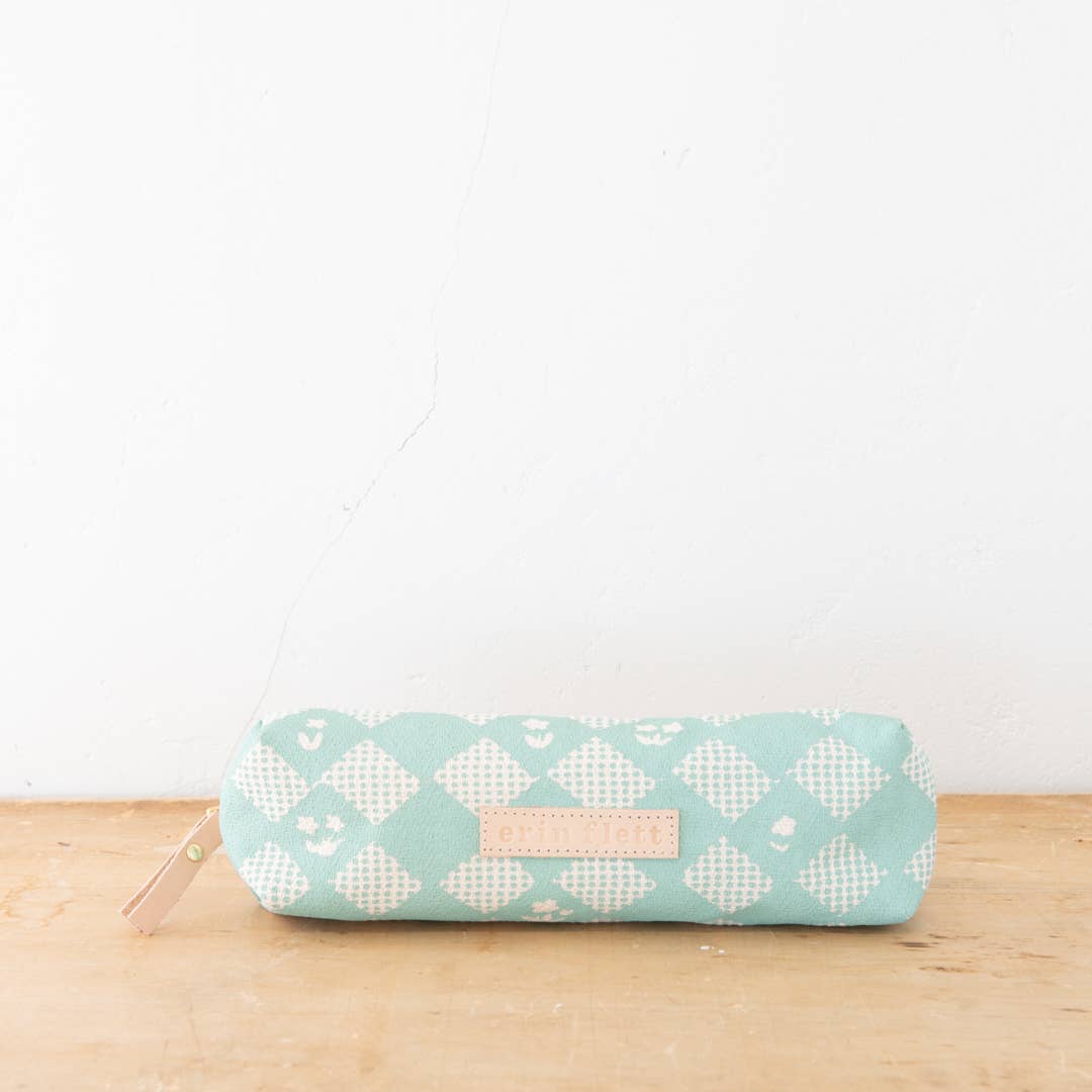 Erin Flett - Wholesale Pencil Case/Pouch - Checkered Quilt Pencil Bag3