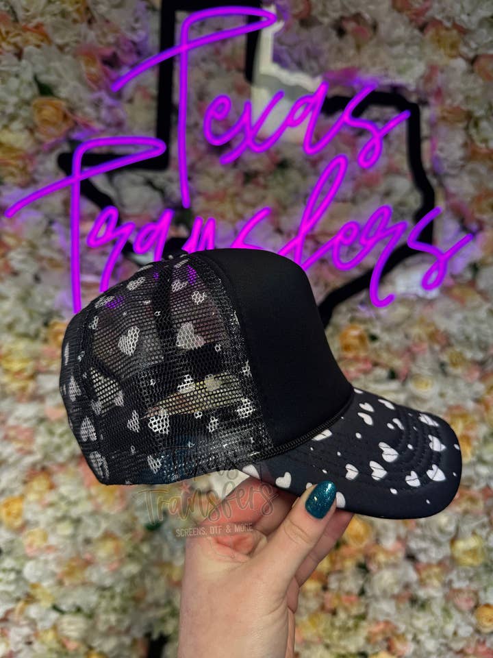 Casquette Trucker Noire/Cœurs pour la vente par Texas Transfers