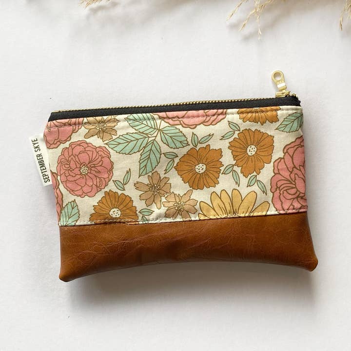 Porte-monnaie en forme de fleur vintage Indy Bloom pour la vente par September Skye Bags & Accessories