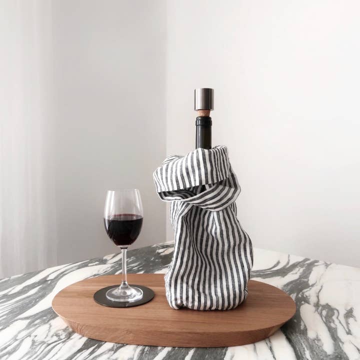 BEHR & CO. - Wholesale Wine gift bag - STONEWASHED LINEN BOTTLE POUCH | Charcoal Stripe1