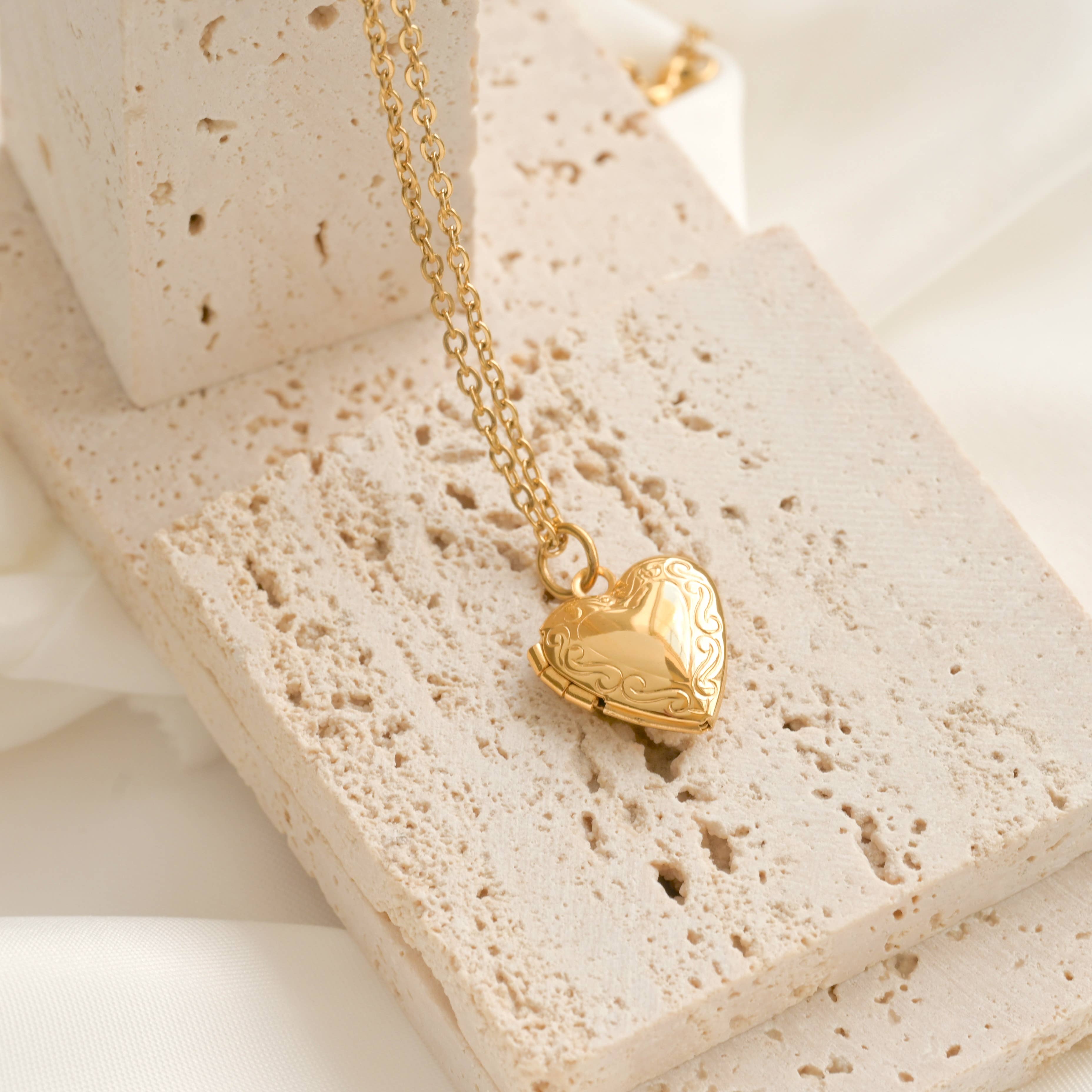 Blueyejewelry - Wholesale Locket Necklace - Heart Locket Necklace - Vintage Style Locket Heart Pendant7