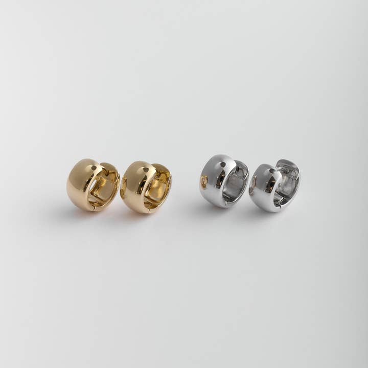 Loops - INDEPENDENT for wholesale by Huguette Paris