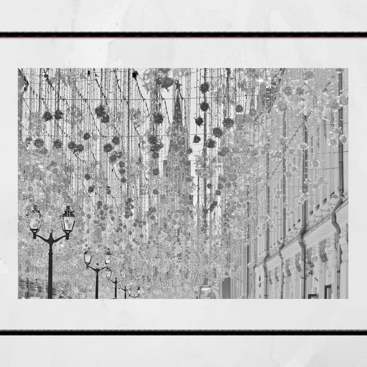 Moscow Poster Nikolskaya Street zwart-wit fotoprint voor wholesale door Mo & Paul Photography